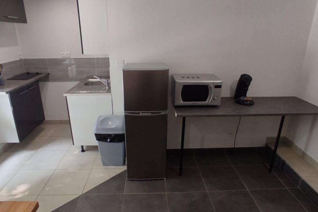 Appartement Hyper Centre Mayenne Ngoại thất bức ảnh